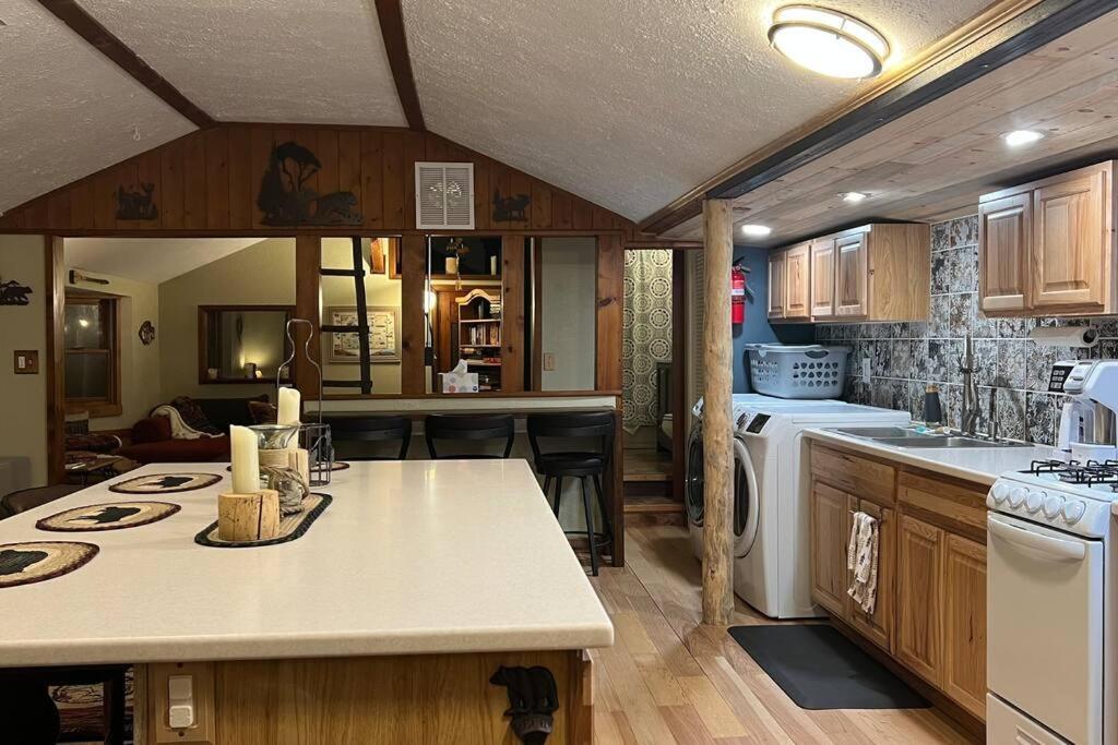 Thorpe On The Water. Creekside Nederland Cabin. Exterior foto